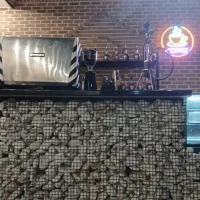 نیرو کار در کافه