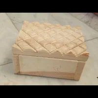 سازنده انواع مصنوعات چوبی