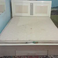 تخت دو نفره