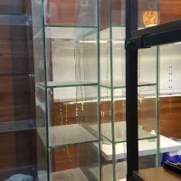 رگال ویترین شیشه ای