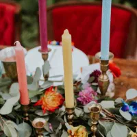 استخدام نیروی پشتیبان تولید در کارگاه شمع سازی