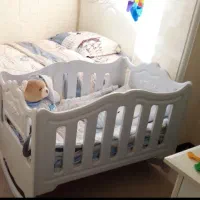تخت گهواره ای کودک