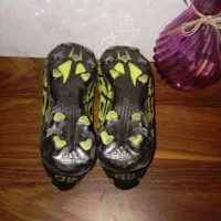 کفش استوک بدلیل روز مرد کفش 250هزار تومان می باشد