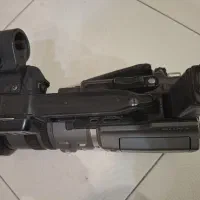 دوربین فیلمبرداری PD150 با آداپتور اصلی