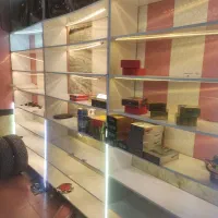 ویترین مغازه