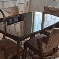 میز نهار خوری۴ نفره همراه کتابخانه