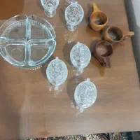 تعدادی لوازم پذیرایی کریستال،چوبی، فلاکس