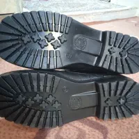 پوتین سربازی|کیف، کفش، کمربند|ساوه, |دیوار