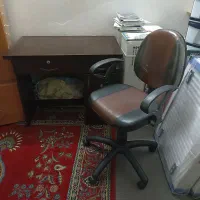 صندلی و میز تحریر