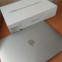 مکبوک ایر ام وان 2025