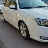 ماشین دنا 94 تمیز