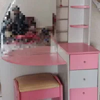 میز آرایشی