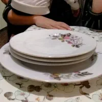 بشقاب ۴تیکه قدیمی و کمیاب