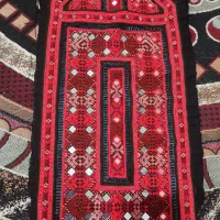 آیینه میدوزم
