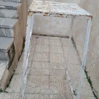 چهارپایه فلزی