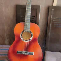 گیتار یاماها در حد نو نو