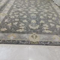 فرش طوسی طلایی ۷۰۰ شانه تراکم ۲۵۵۰