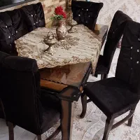 میزناهار خوری در حد نو