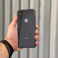 اپل iPhone X با حافظهٔ ۲۵۶ گیگابایت