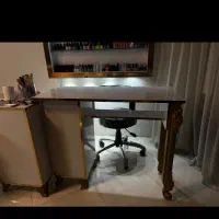 میز کاشت ناخن