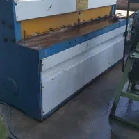 گیوتین دو متر