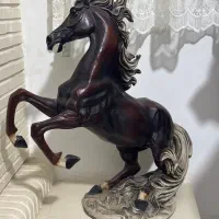 مجسمه اسب تزئینی