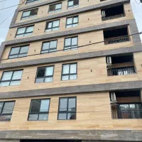 یک واحد 115 متری واقع درچالوس خیابان زمرد