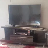 میز تلویزیون نو نو و تمیز درحدنو