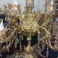 آباژور ایستاده