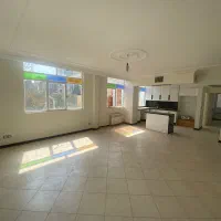 آپارتمان غرق نور بازسازی شده