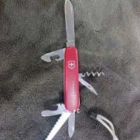 چاقو ویکتور سویسی اصل