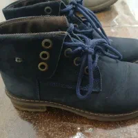 نیم بوت دخترانه/زنانه برند کاترپیلار اصل سایز۳۷/۳۸|کیف، کفش، کمربند|مشکیندشت, |دیوار