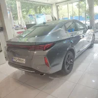 کی ام سی جی ۷ مدل ۱۴۰۴ خاکستری