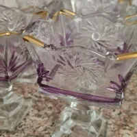 بستنی خوری  آجیل خوری