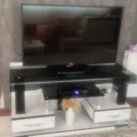 ال ایی دیی|تلویزیون و پروژکتور|شاهینشهر, برخوار غرب|دیوار