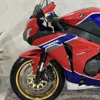 cbr 1000 rr|موتورسیکلت|شیراز, عفیف‌آباد|دیوار