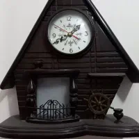 ساعت چوبی قدیمی