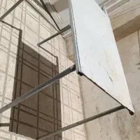 میز کار آهنی