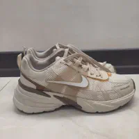 نایک  Nike v2k رنگ‌بندی