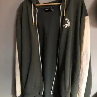 سویشرت کلاهدار