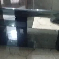 میزتلویزیون شیشه ای