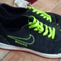 کفش ورزشی سالن ، فوتسال