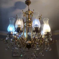 لوستر ۸ شاخه۲ عدد به همراه ۳ عدد دیواری