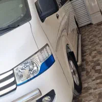 مینی بوس وانا 402