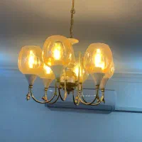 لوستر طلایی درحد نو|لوستر و چراغ آویز|اهواز, زیتون کارمندی|دیوار