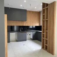 آپارتمان ۱۵۰ متری/نزدیک حاشیه/دسترسی brt/نورگیر