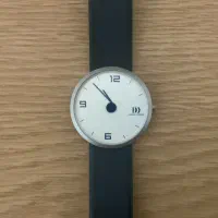 ساعت مینیمال دنیش دیزاین