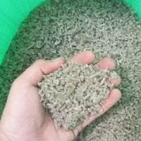 استخدام کارگر در کارگاه تولیدی گرانول