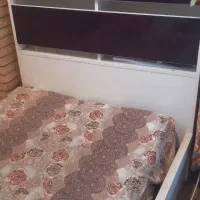 تخت خواب یک نفره