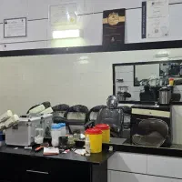 اینه و میز میکاپ
